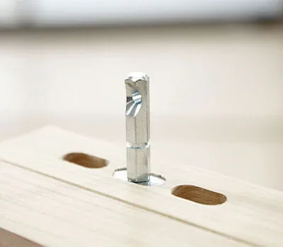 Vyšroubování kotvy