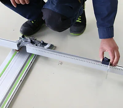 Nastavení šířky na úhlovém dorazu