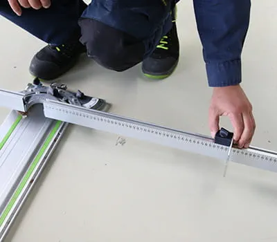 Nastavení šířky na úhlovém dorazu