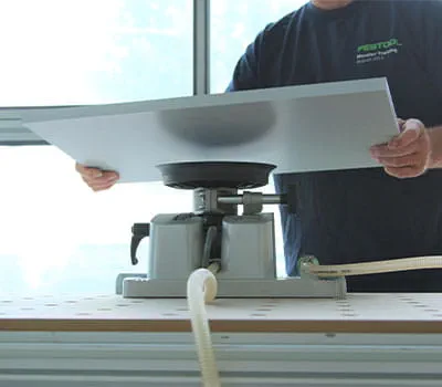 Upevnění pomocí vakuové upínací jednotky