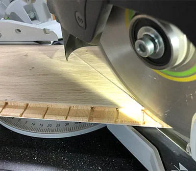 Nastavení pily na 45°