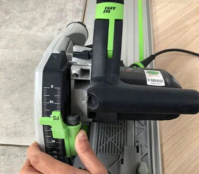 Nastavení hloubky řezu 