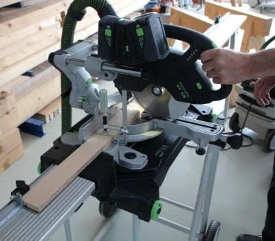 Uříznutí předních, zadních a bočních dílů