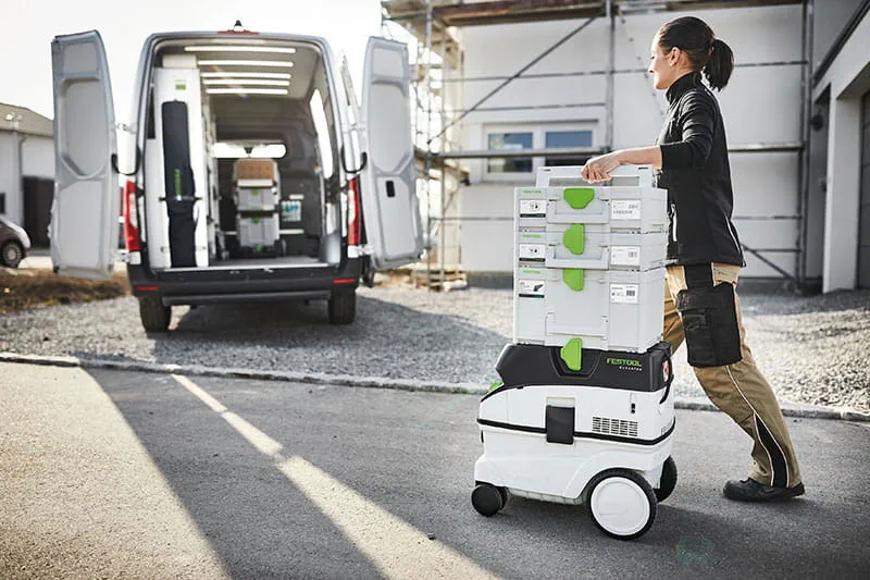 Festool Systainer3 při používání na stavbě